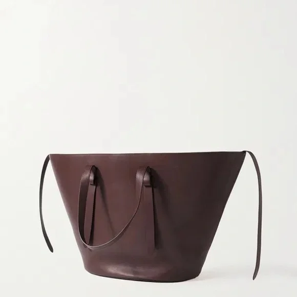 The Row Tote XL - Picture 3 of 11